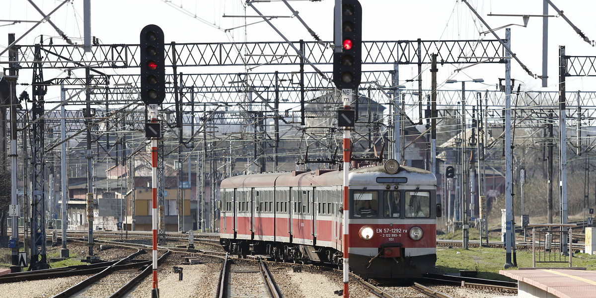 Urząd Marszałkowski kupi tylko 10 pociągów dla Kolei Śląskich