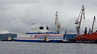 Rosyjskie pływające elektrownie atomowe zdobyły już Arktykę. Czas na ciepłe kraje
