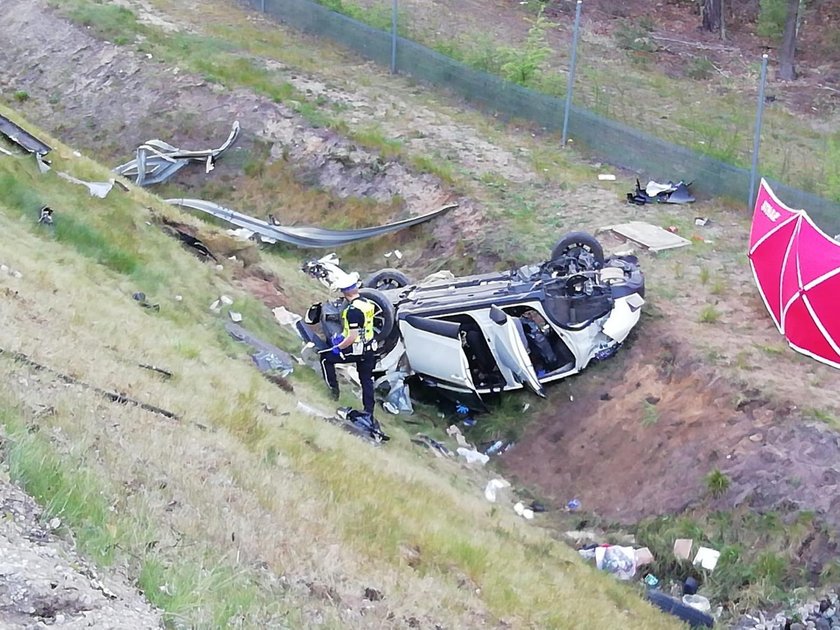 Tragedia w Łódzkiem. Nie żyje mężczyzna i 11-latka