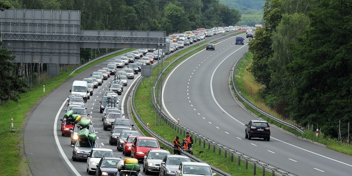 Za autostrady płacimy rocznie więcej niż na wszystkie polskie drogi