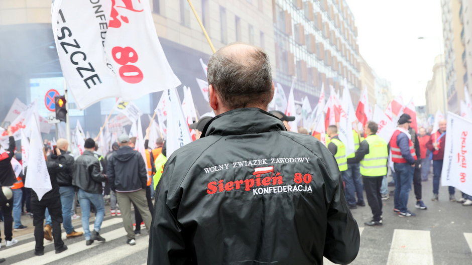 Służbowa poczta może ułatwić organizację strajku. Na zdjęciu marcowy protest górników w Warszawie