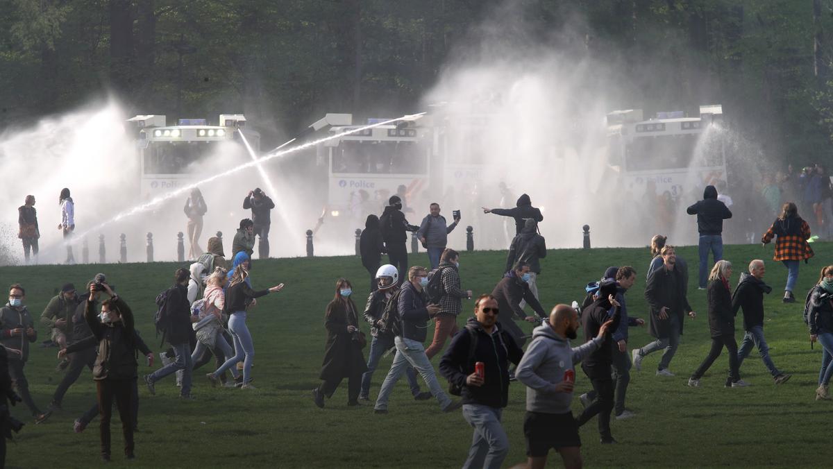 Belgia: policja rozpędziła tłum na "imprezie" w parku pod Brukselą