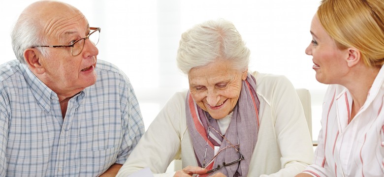 Ponowne przeliczenie emerytury 2025. Kto może starać się o ponowne przeliczenie emerytury? Jak złożyć wniosek o przeliczenie emerytury?