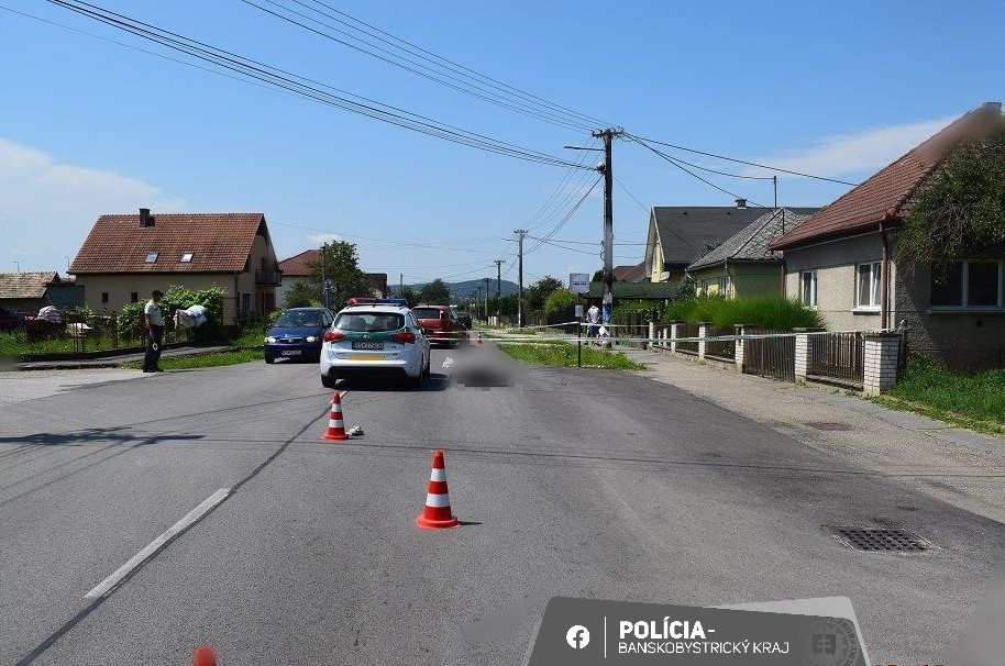 Polícia vyšetruje smrteľnú nehodu v Jesenskom.