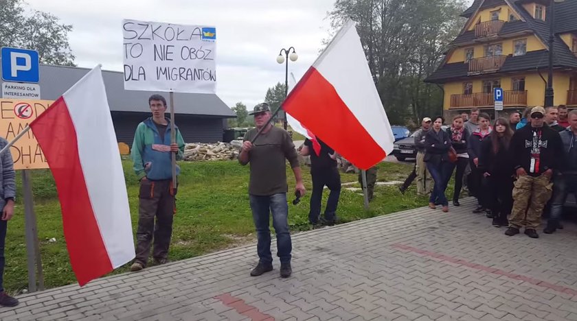 Kościelisko demonstruje przeciwko przyjęciu uchodźców