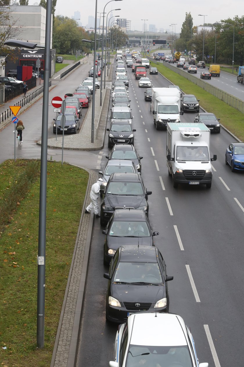 Warszawa, nawet trzy godziny czekania