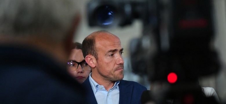 Budka drwi z prób przed spotkaniem z prezesem PiS. "Na nasze spotkania każdy może przyjść"
