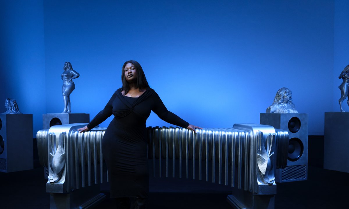 Między galerią a klubem. Byliśmy na immersyjnej wystawie Crystallmess x BMW Art Club