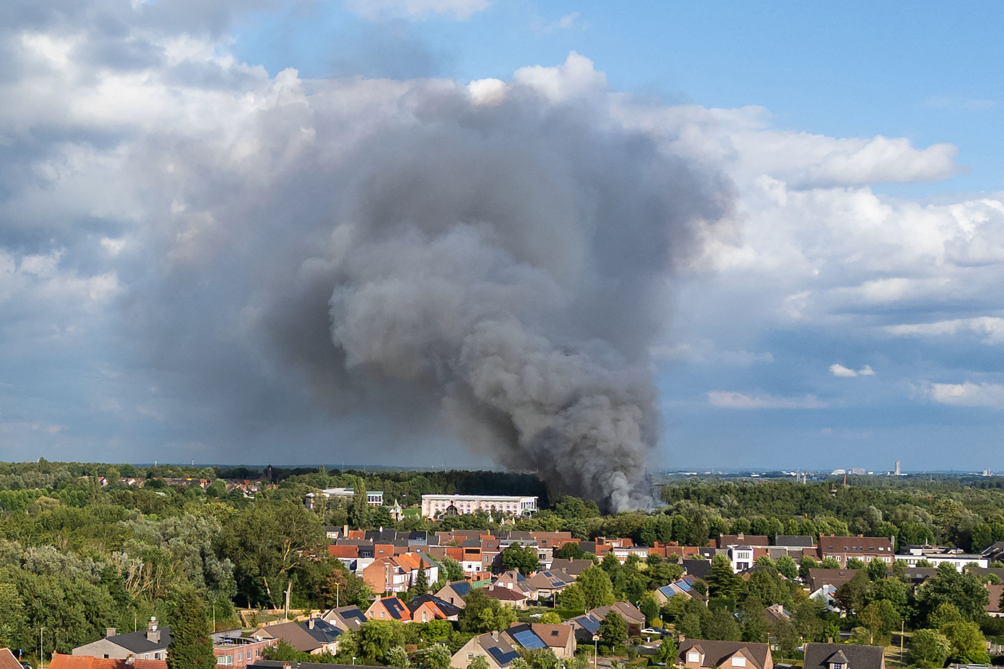 Tomorrowland: incendio distrugge palco ma festival confermato