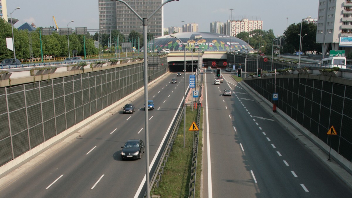 Nowe odcinki autostrady A1 i Drogowej Trasy Średnicowej, pierwsza od lat modernizacja głównej linii kolejowej, rozbudowa lotniska i prace w katowickim Kwartale Kultury - to najciekawsze w woj. śląskim wydarzenia związane z inwestycjami infrastrukturalnymi w 2011 r.