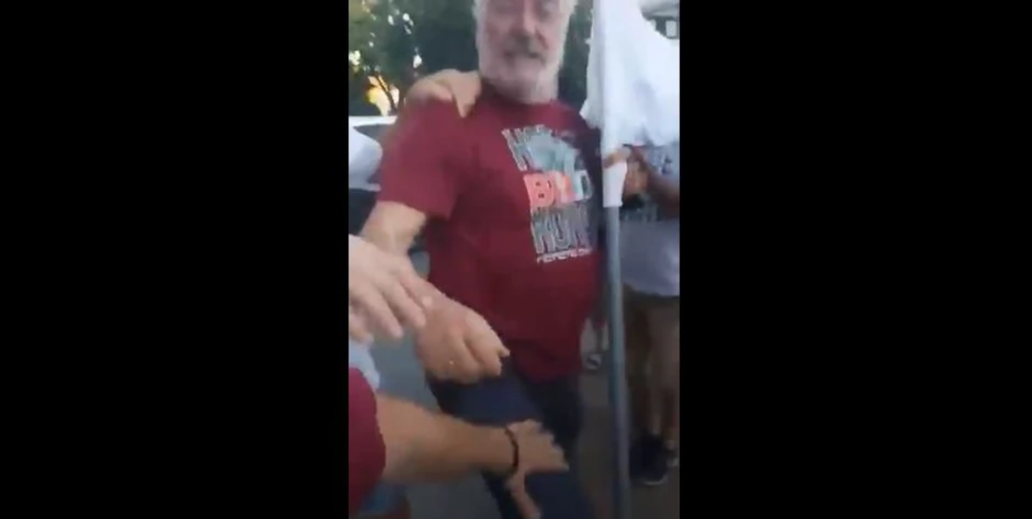 Branimir Nestorović na protestu