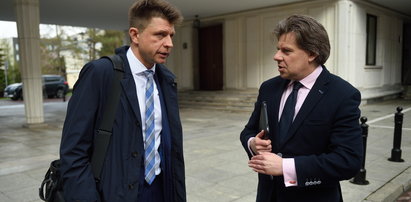 Petru powinien się bać? Jest chętny do przejęcia Nowoczesnej