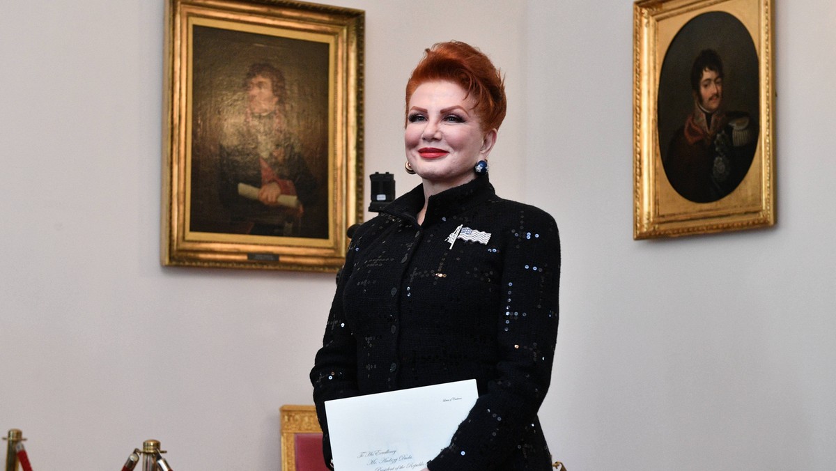 Ambasada USA w Warszawie potępia nienawistny i destrukcyjny czyn popełniony wobec gdańskiej synagogi podczas Jom Kippur. Georgette Mosbacher, ambasador USA w Warszawie, napisała na Twitterze: "stoimy u boku wszystkich tych, którzy zjednoczyli się w obliczu tego ataku".