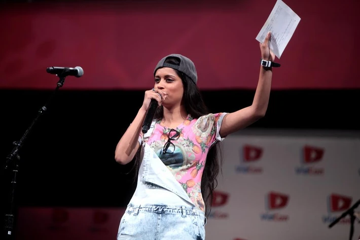 8. Lilly Singh – zarobki: 2,5 mln dolarów