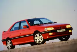 Francuski staruszek bestsellerem w Iranie. Peugeot 405 bije konkurentów