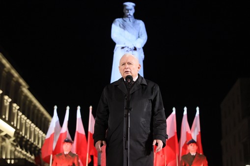 Prezes PiS Jarosław Kaczyński na miesięcznicy smoleńskiej, listopad 2022 r.