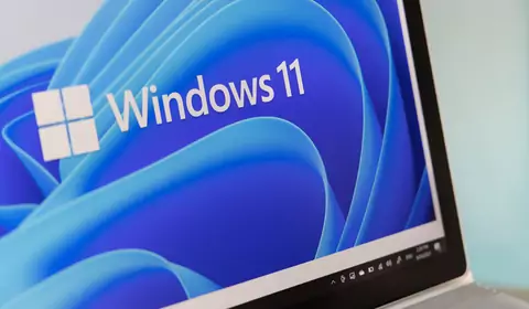 Instalacja Windows 11 na starszym komputerze. Omijamy blokady Microsoftu