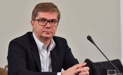 "Taśmy Amber Gold" premierowo w TVP. Latkowski mówi o "małej Sycylii"