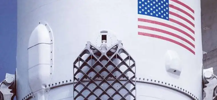 SpaceX ponownie ląduje rakietą Falcon 9. Po tym jak dostarczono ładunek na ISS