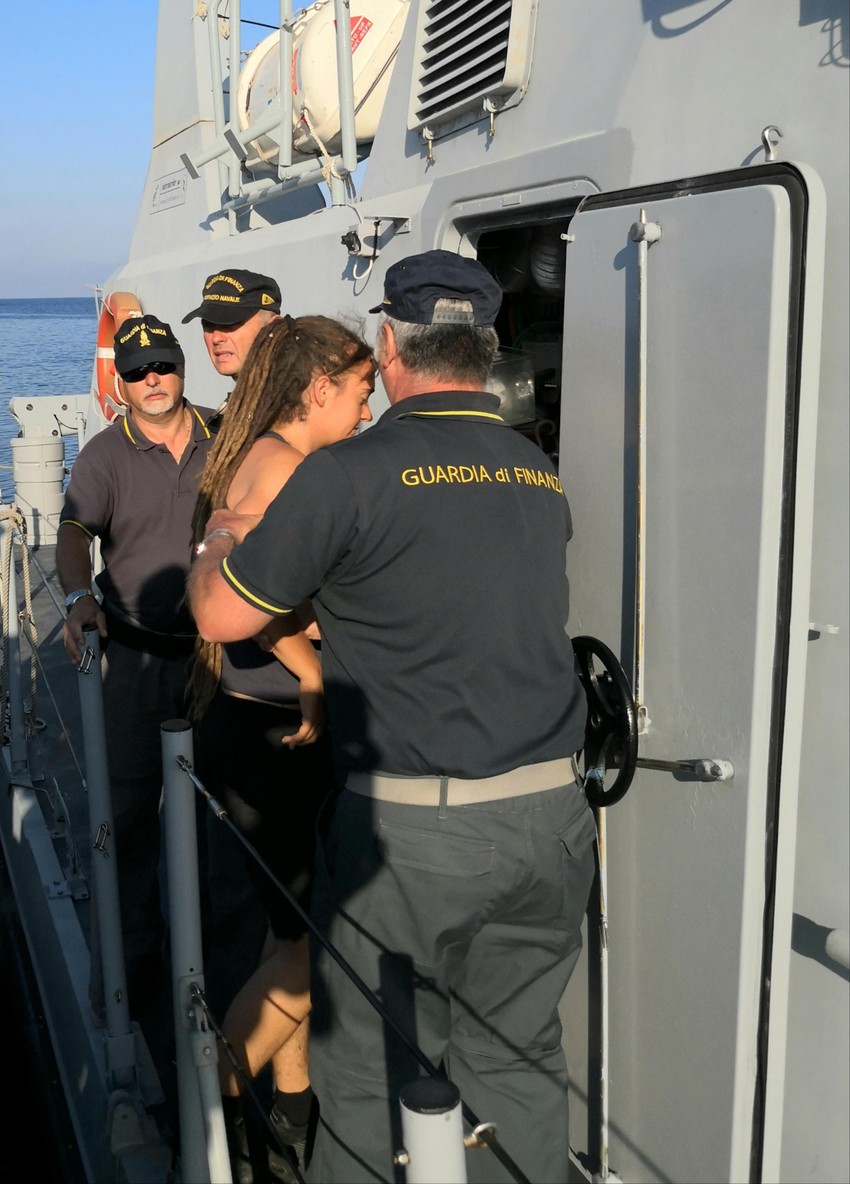 Hapšenje Karole Rakete