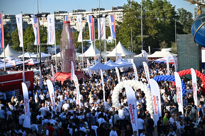 Skup SNS u Beogradskoj areni