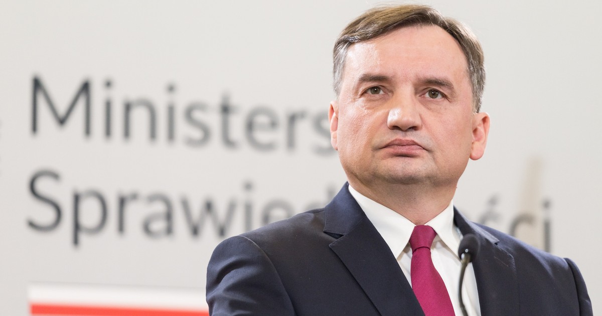 Koniec bizancjum Ziobry. „Czy naprawdę prokurator krajowy musi jeździć bmw X5?”
