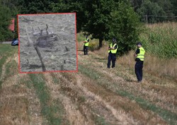 Wybuch na polu kukurydzy w Osinach. Do sieci trafiło zdjęcie obiektu, który eksplodował