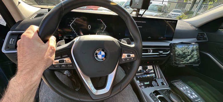 Nowe nieoznakowane BMW do kontroli kierowców. Mają lepszy sprzęt niż policja