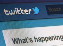 Kali z Twittera i Facebooka