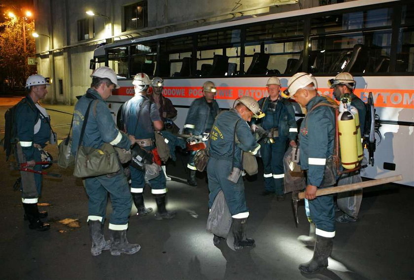 Odnaleziony górnik nie daje oznak życia