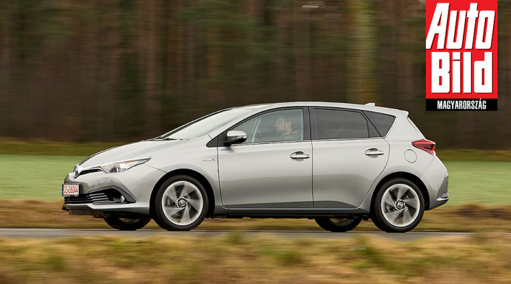 Toyota Auris Hybrid használt autóként / Fotó: Auto Bild