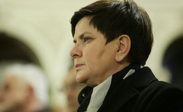 Szydło: Panie Schetyna, to nie jest kabaret, to alert przeciwpowodziowy