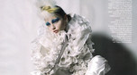 Sasha Pivovarova w marcowym wydaniu Vogue UK