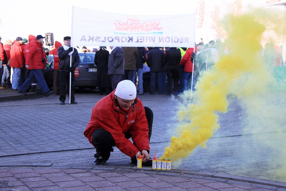 Manifestacja poparcia dla strajkujących związkowców