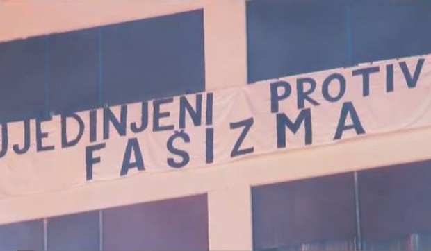 Transparent na zgradi u Zagrebu tokom dočeka rukometaša