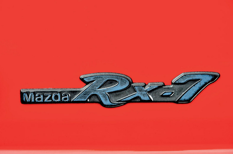 Mazda RX-7 - Filigranowy egzotyk