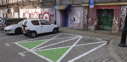 Nowe miejsca parkingowe. Kto może na nich parkować?