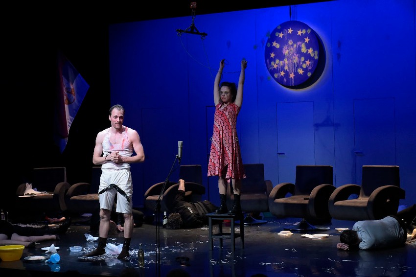 Bojan Krivokapić, Sumnjivo lice, Narodno pozorište