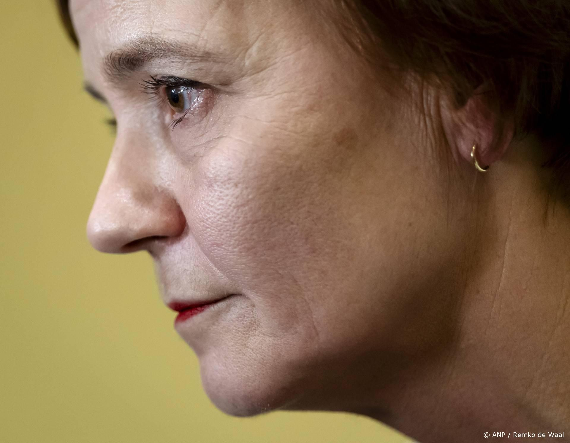 Geen geld voor vrouwengezondheid tot 2030 - Tielen wijst naar verzekeraars en werkgevers