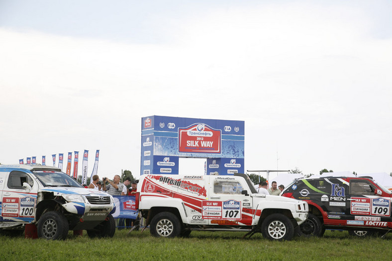 Silk Way Rally: wyprawa jedwabnym szlakiem