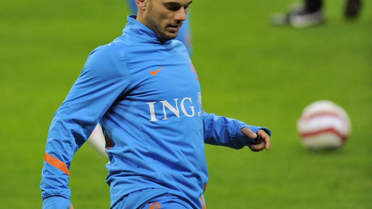 Reprezentacja Holandii we wtorek odbyła pierwszy trening w Krakowie. Oranje są jednym z głównych faworytów Euro 2012. Piłkarz Interu Mediolan Wesley Sneijder powiedział w rozmowie z mediami, że jest zadowolony z wyboru bazy.