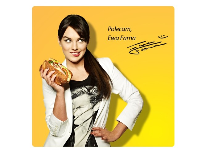 Ewa Farna sesji zdjęciowej do kampanii „Sub of the Day'.