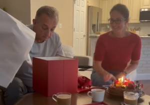 Iznenadila oca ulaznicama