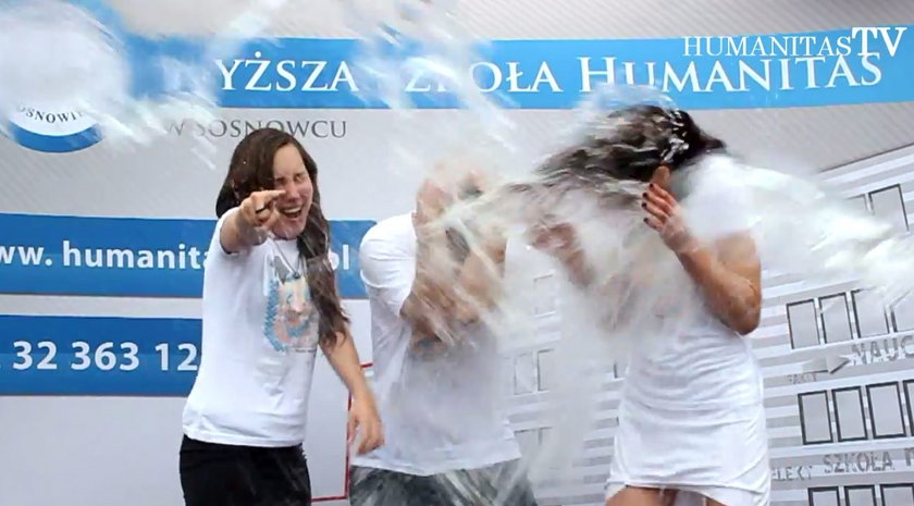 Ice Bucket Challenge w Wyższej Szkole Humanitas 
