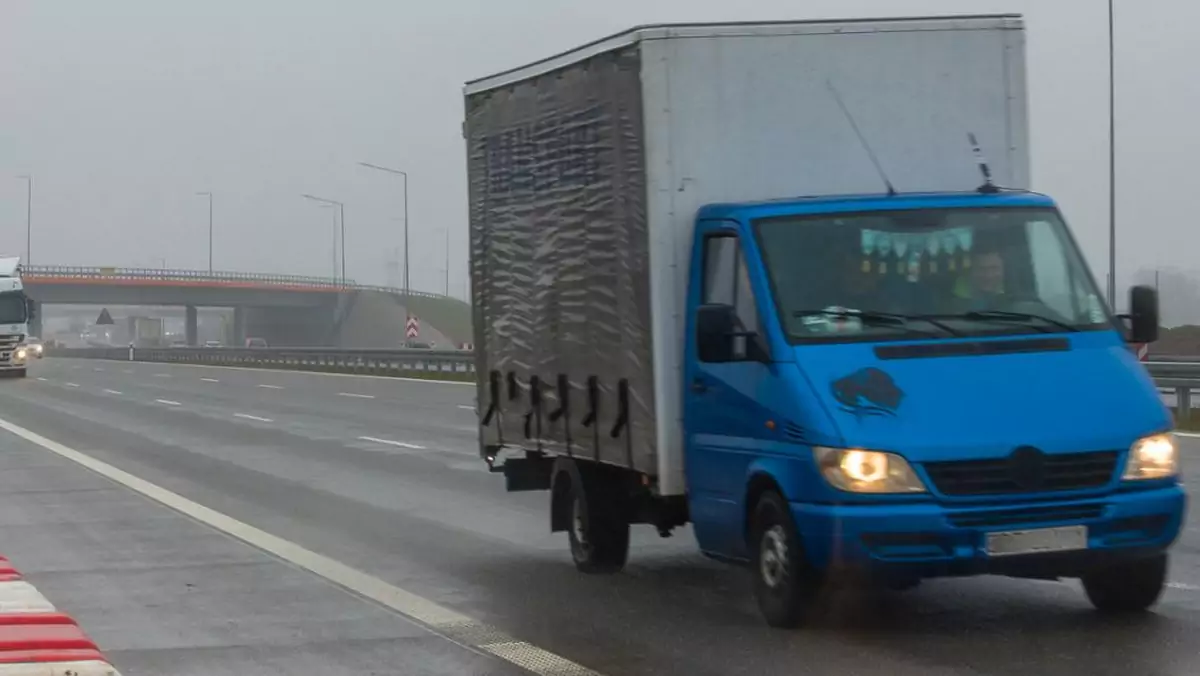 Kierowcy jadący autostradą A1 pomiędzy Piotrkowem Trybunalskim i Kamieńskiem mają już do dyspozycji dwie jezdnie