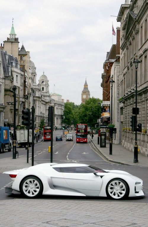 Citroen GT - Supersamochód na ulicach Londynu (wideo)