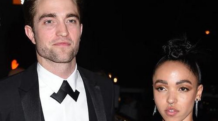 Robert Pattinson lapátra teszi túl szexi nőjét?