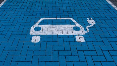 polska popłynie na fali elektromobilności? czysty transport szansą dla polskiej gospodarki