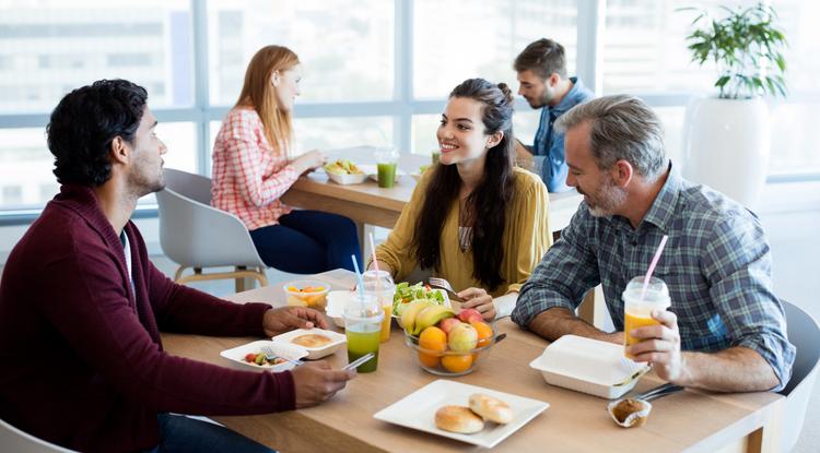 Így étkezhetsz egészségesen a munkahelyeden Fotó: Getty Images