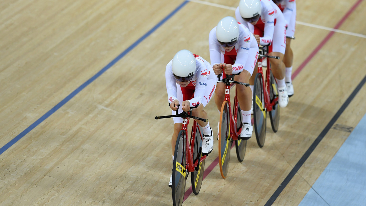 Reprezentantki Polski w kolarstwie torowym zajęły ósme miejsce w wyścigu drużynowym na dochodzenie na 4 km kobiet i awansowały do kolejnej rundy.